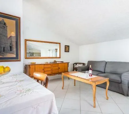 Apartman Turk Apartment Premantura Exterior photo