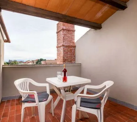 Apartman Turk Apartment Premantura Exterior photo